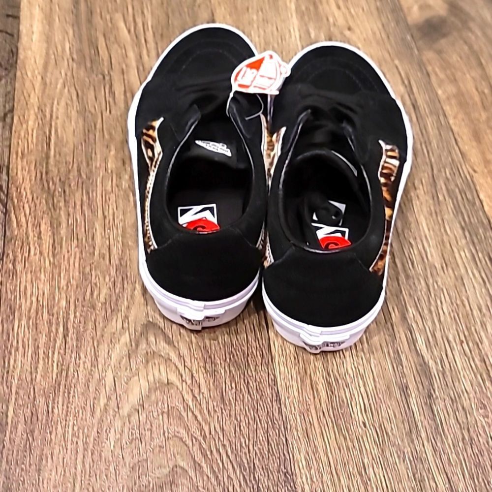 Vans Soft Suede SK8 Low Shoes - Picture 11 of 12